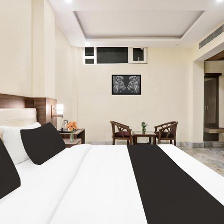 Super Townhouse Kankarbagh Formerly Kunwar Alcajars Patna  Exterior foto